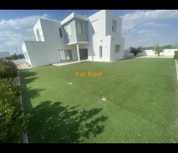 5 bedroom house in Latsia area Nicosia